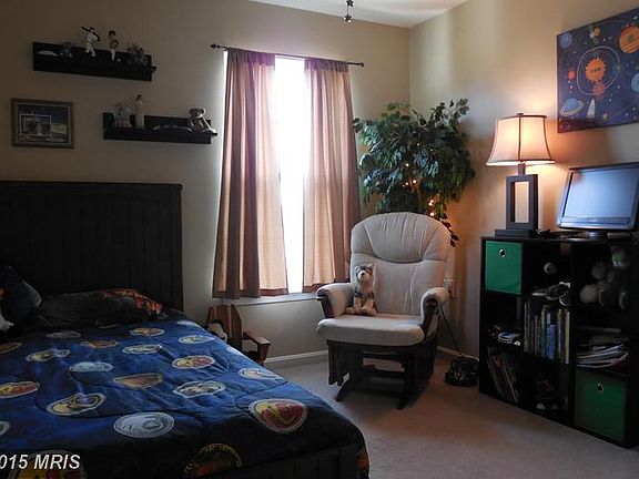 4th image of 3572 Pinecrest Ct
