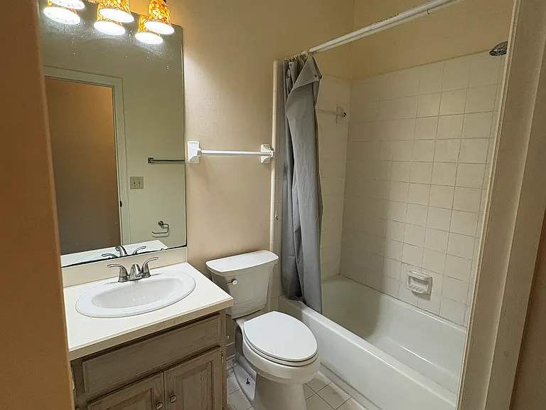 2041 Station Ct — Photo 10