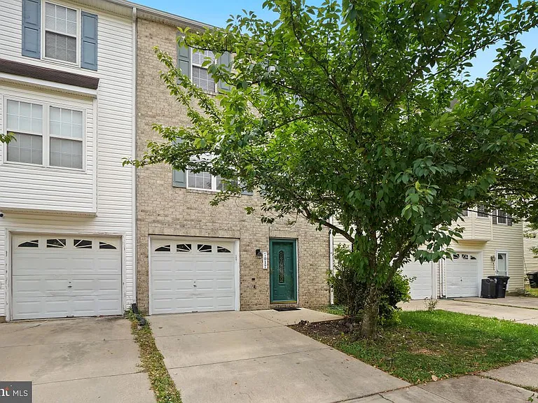 7017 Migliori Ct — Photo 1