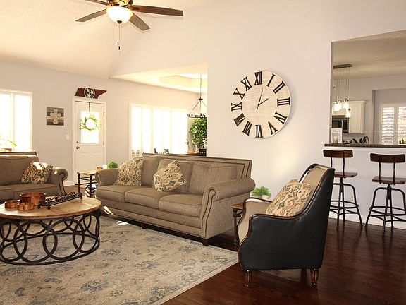 4th image of 7106 Kingwood Blvd