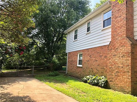 4th image of 8303 Lydell Dr