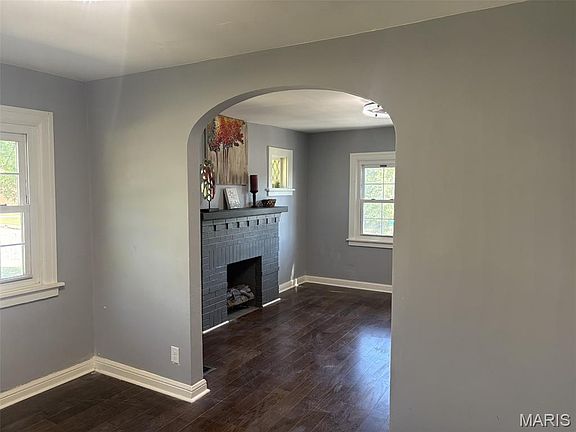 4th image of 4209 Edgewood Blvd