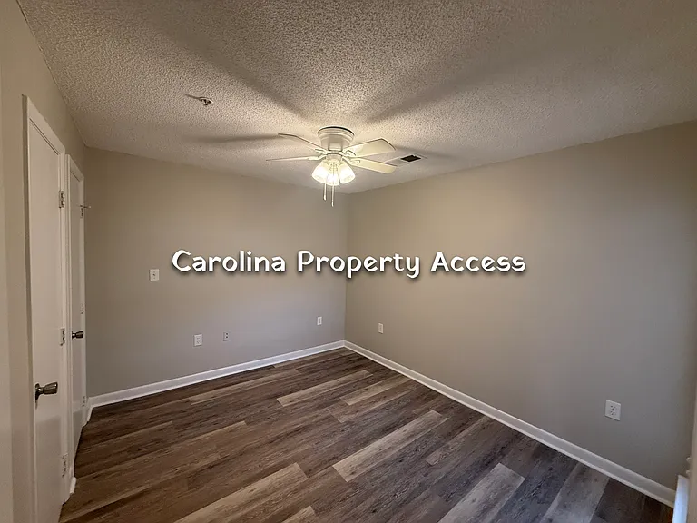 1401 Collegiate Cir #202 — Photo 27