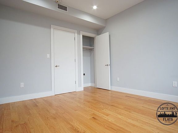 4th image of 271 Clifton Pl #201