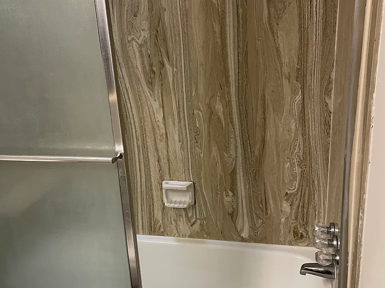 Renovated 2nd Floor Nob Hill 1 Bedroom w/ Ref Air & Balcony! — Photo 29