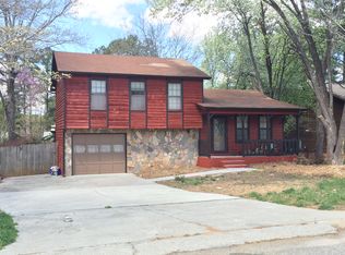 3925 Amber Way, Lilburn, GA 30047