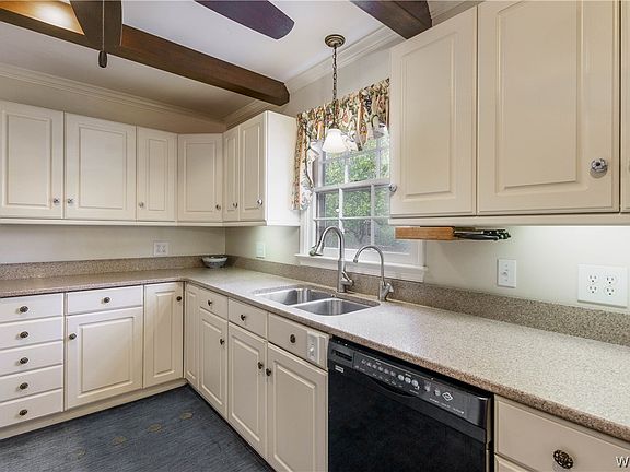 5th image of 4631 Woodland Forrest Dr