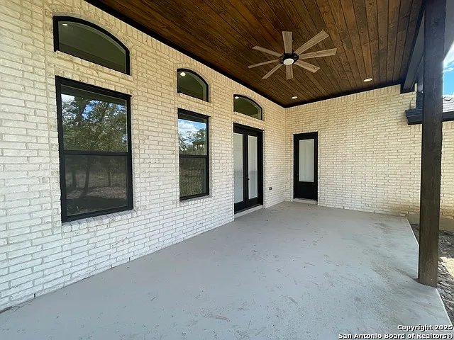 399 Bauer Ln — Photo 33