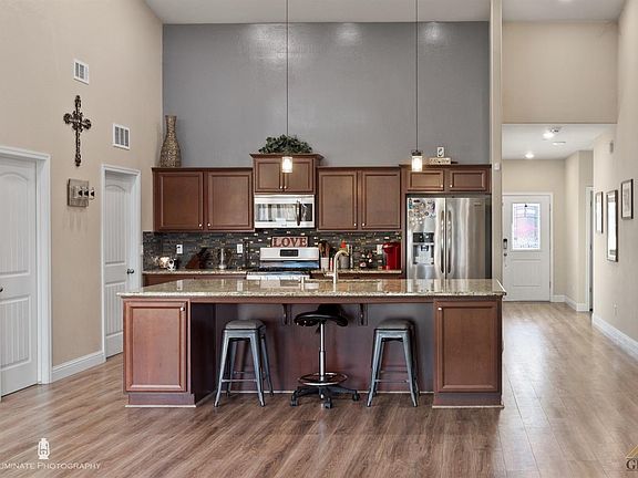 5th image of 9202 Scenic Woods Ln