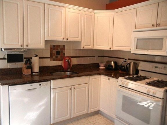 3rd image of 68 Williamson Ct