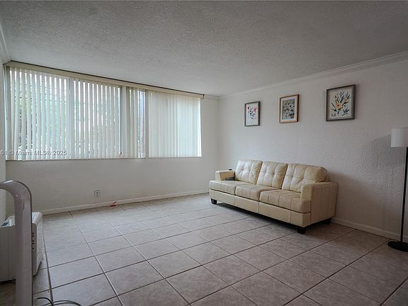 5th image of 9125 SW 77th Ave #103