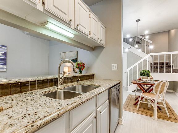 4th image of 6220 Bentwood Trl APT 805