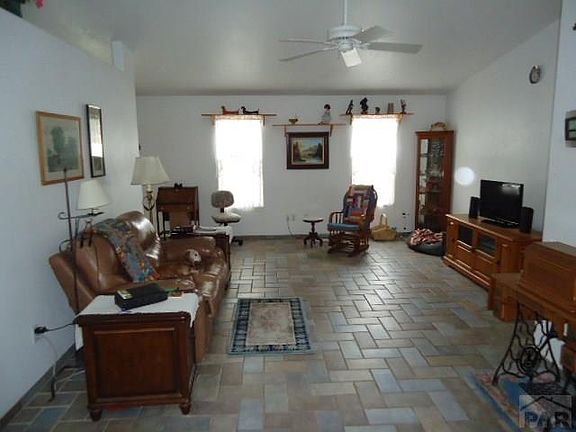 3rd image of 1636 Horseshoe Pl