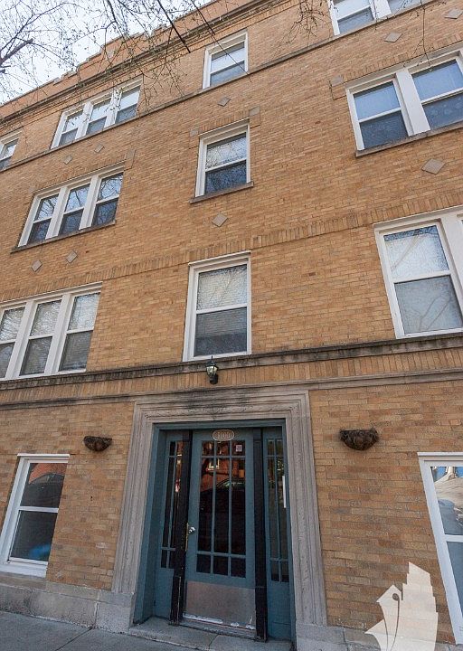 1st image of 5000 N Washtenaw Ave APT 5