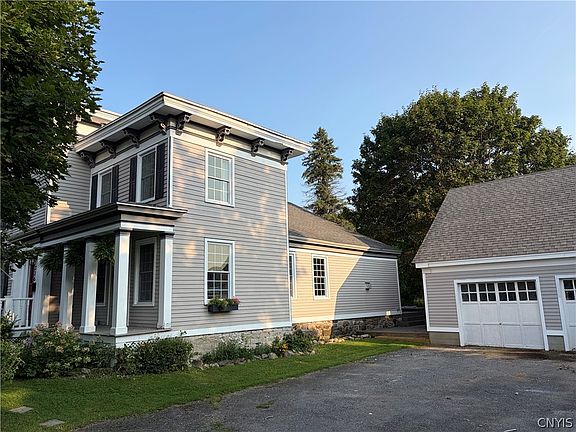 3rd image of 336 White St