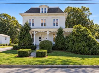 30 School St #1, Mystic, CT 06355
