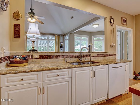 3rd image of 7331 Cotesworth Dr