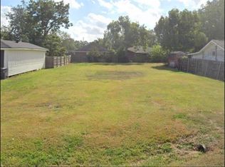 2011 Avenue E, Nederland, TX 77627