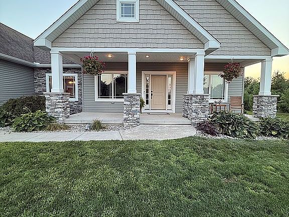 4th image of 4924 Olive Rd