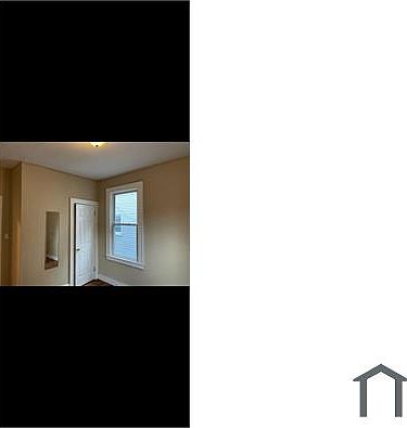 3rd image of 22 Underwood St Floor 1