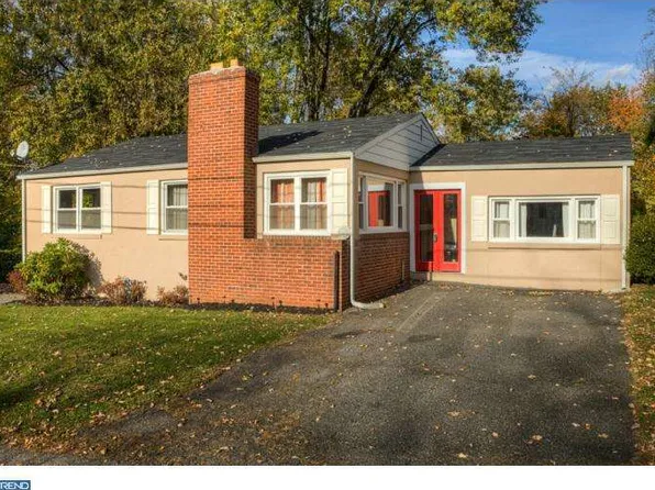 5 Willow Ln, Wilmington, DE 19809