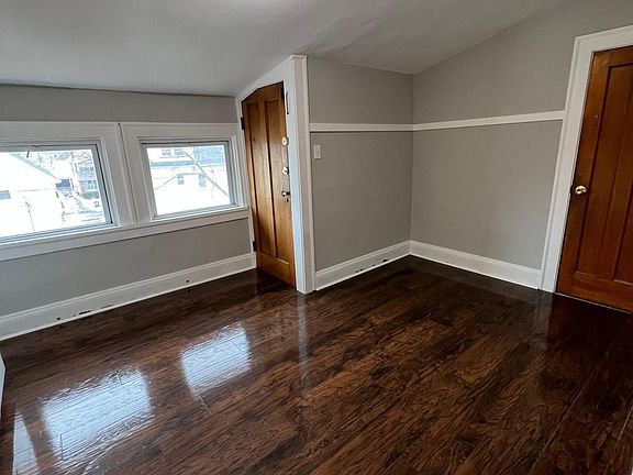 4th image of 2077 Elbur Ave #3