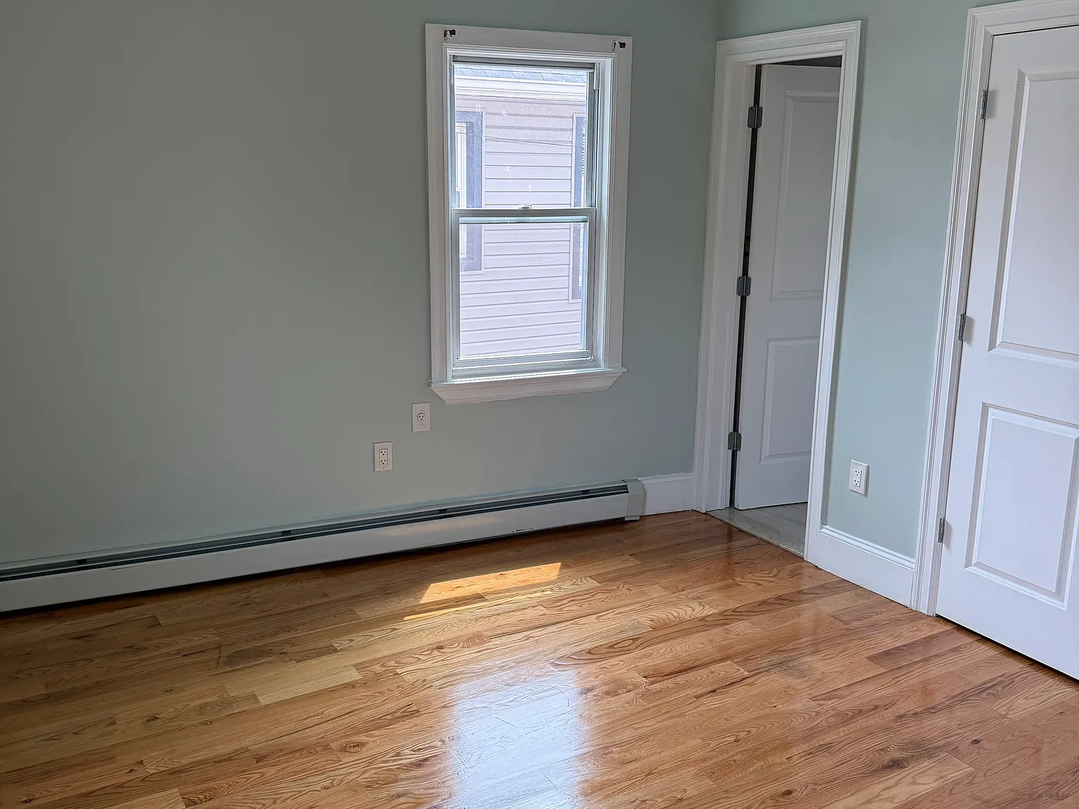 3 bed, $3,300 — Photo 2
