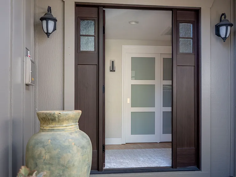 783 Foothill Dr — Photo 4