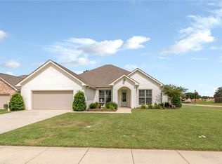 10258 Grady Ln, Mobile, AL 36695