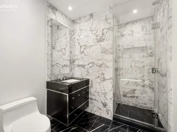 138 East 50th Street image 13 of 50