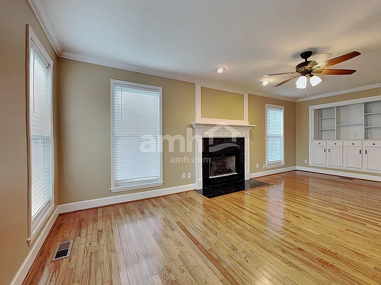5009 Alpha Terrace Ln — Photo 9
