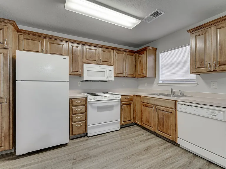 1529 Davis St #3 — Photo 6