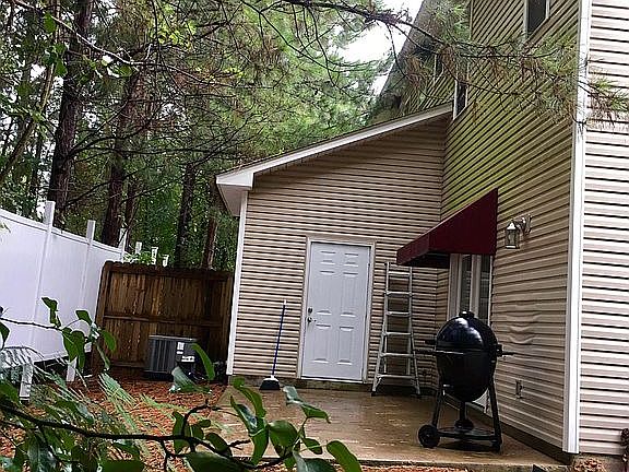 2nd image of 133 Lake Point Cv