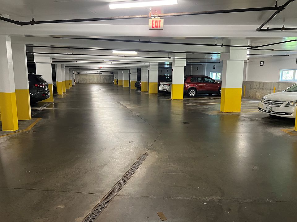 Parking Garage