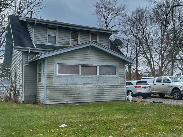 2354 3rd St SE, Canton, OH 44707