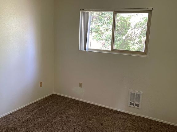 2nd image of 800 Liberty St #17
