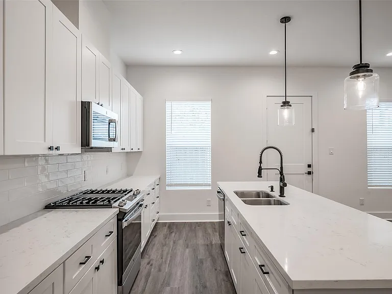 1216 McNeil St — Photo 12