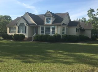 182 N Lakeshore Dr, Cochran, GA 31014