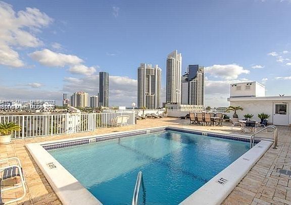 3rd image of 17800 Atlantic Blvd APT 307
