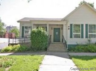 922 S 4th St, Springfield, IL 62703