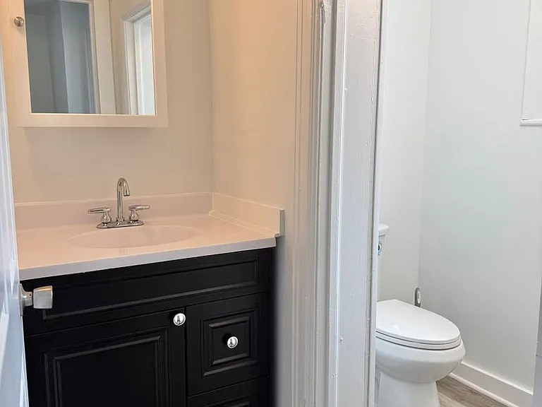 1701 E Ganson St — Photo 33