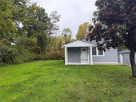 2nd image of 9490 Erie Rd
