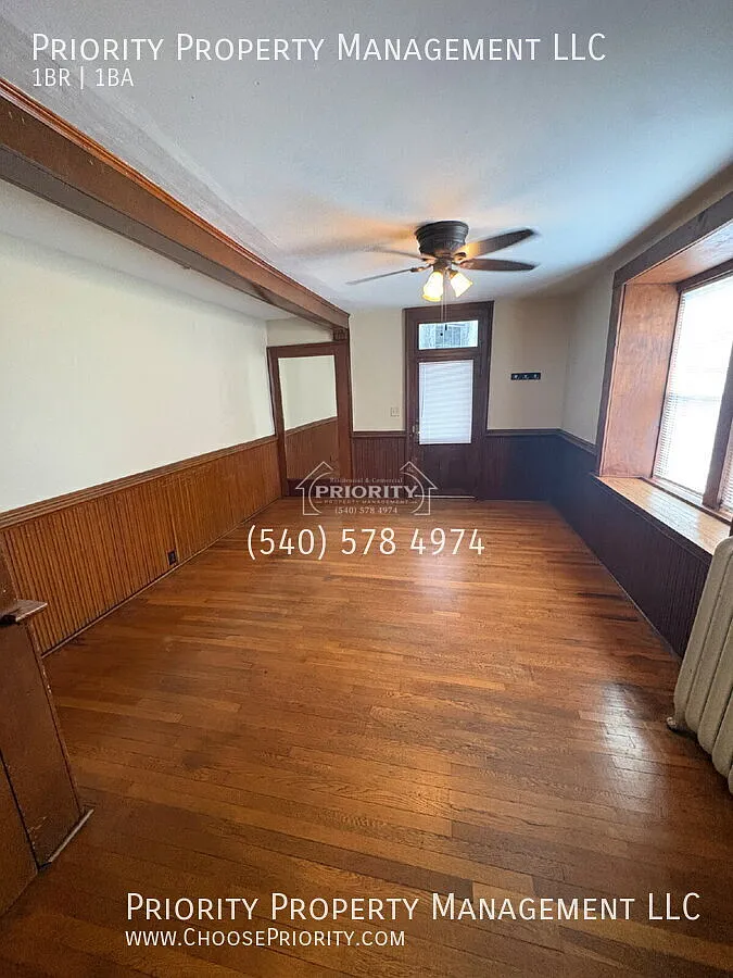 1-Bed Oasis on East Market Street Your Cozy Retreat in Harrisonburg! — Photo 4
