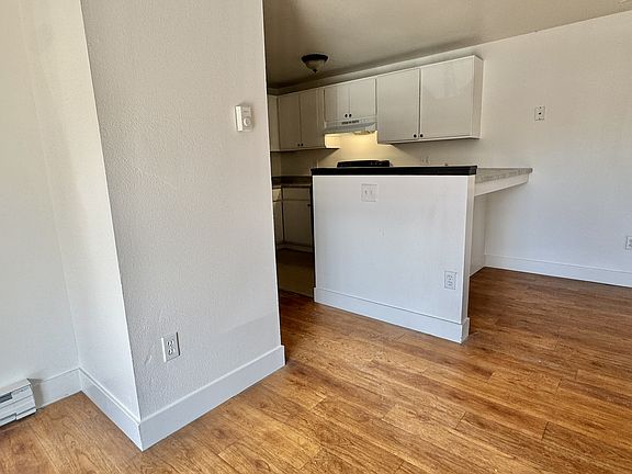 5th image of 4501 Boardwalk Dr Building E-e-41