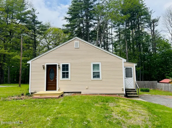 66 Orlando Ave, Pittsfield, MA 01201