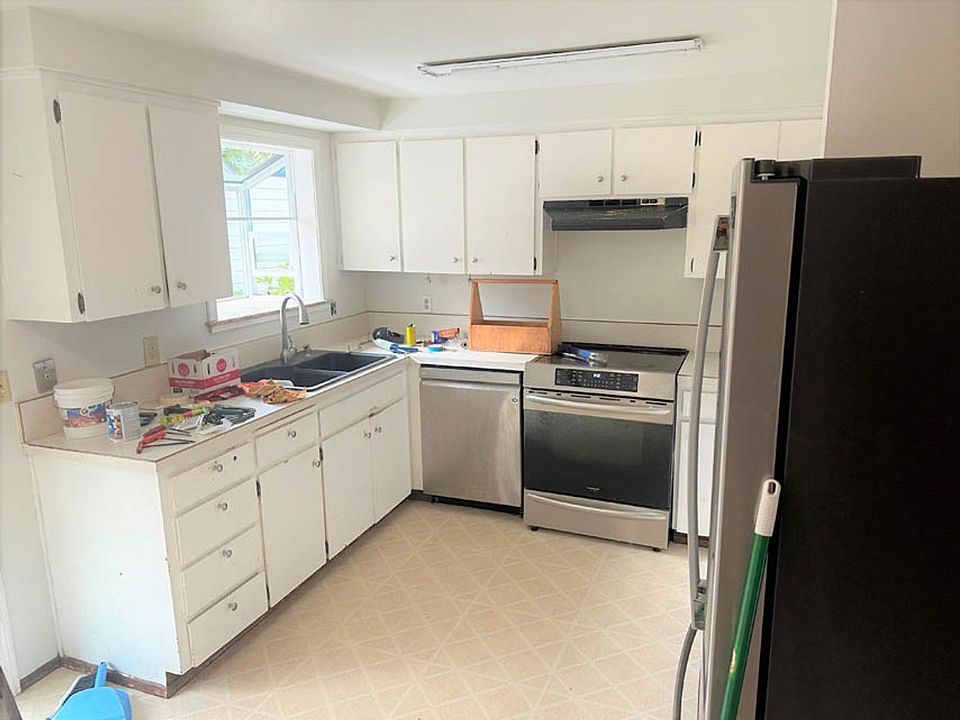 1st image of 2357 NW Green Cir