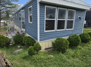 15 N Water St, Franklintown, PA 17323