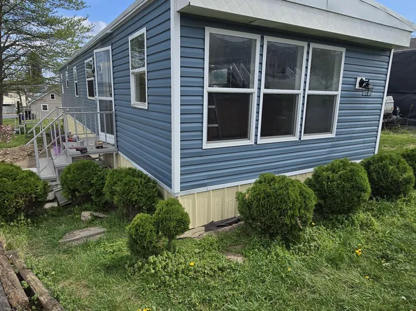 15 N Water St, Franklintown, PA 17323