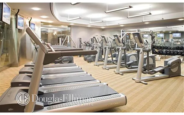 Rented by Douglas Elliman | media 18