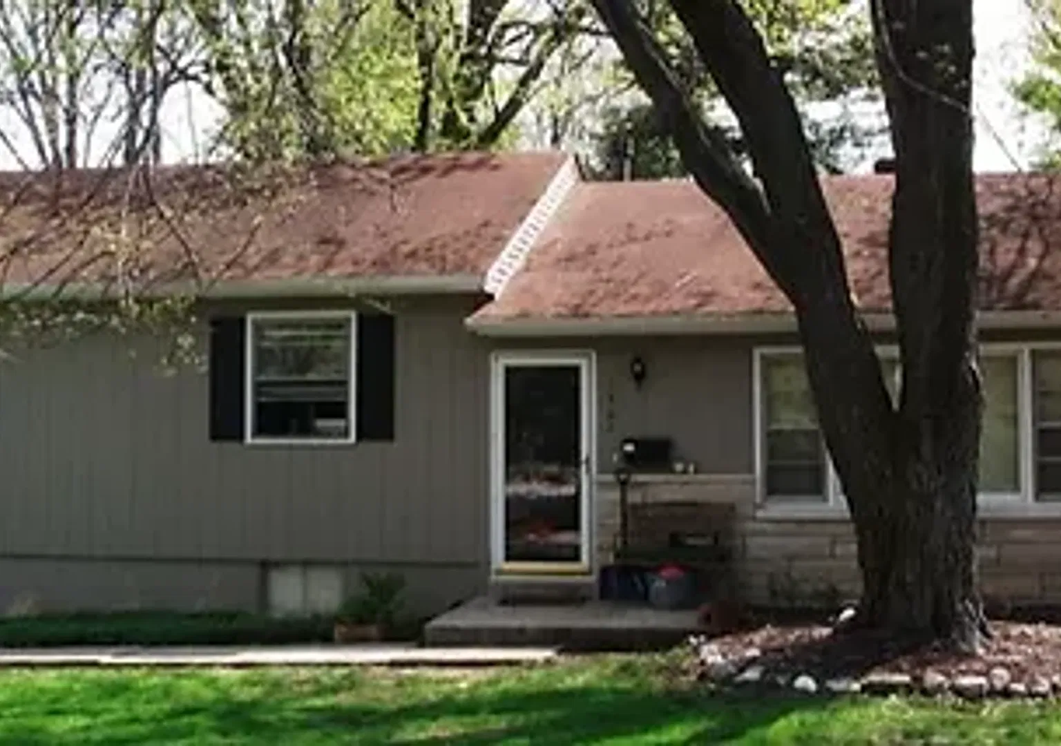 1507 S Nancy St — Photo 1